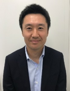 須山晃次氏