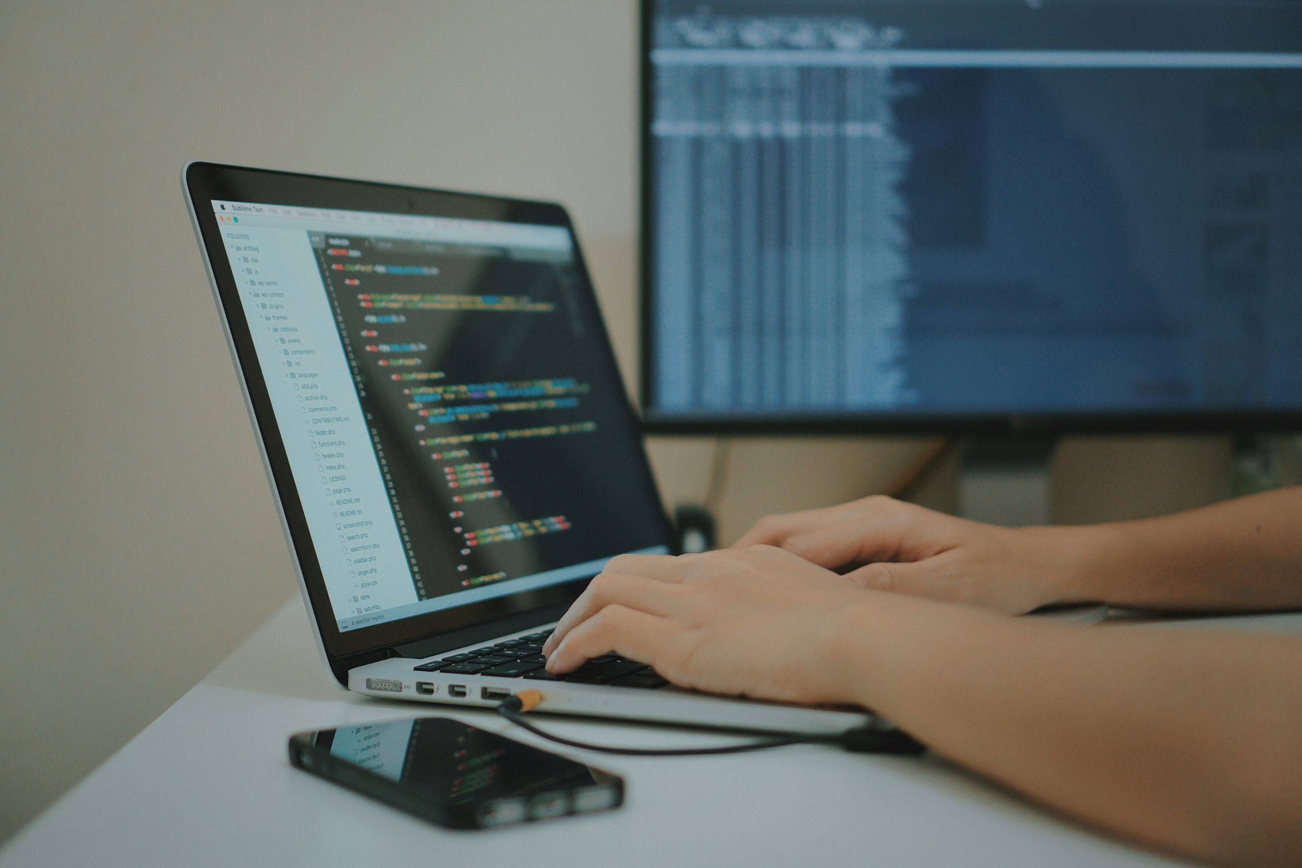 Javaと他言語との違い